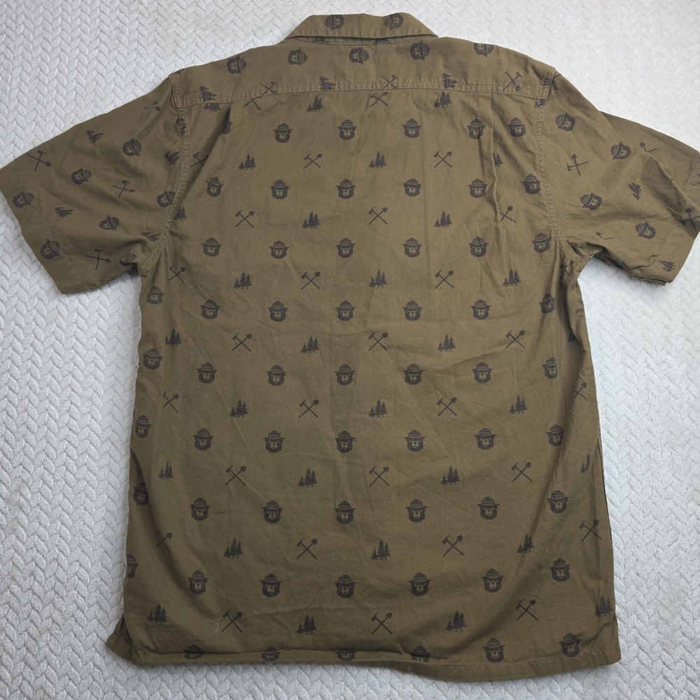 Filson Smokey Bear Shirt Mens Small Olive Green Short Sleeve Graphic Button Down - Picture 6 of 7